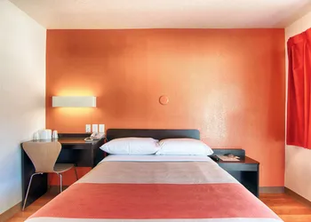Motel 6 Mammoth Lakes, CA hotel thumbnail 4