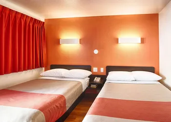 Motel 6 Mammoth Lakes, CA hotel thumbnail 8