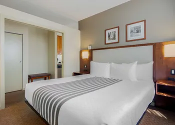 Best Western Plus Chemainus Inn hotel thumbnail 8