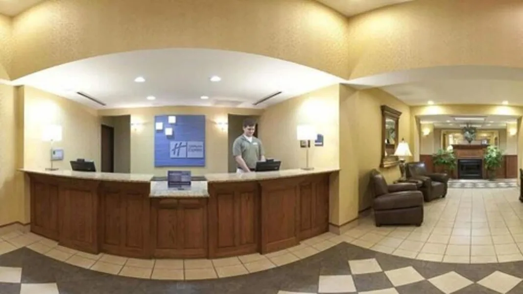 Holiday Inn Express Hotel & Suites Paragould by IHG hotel detail image 2