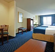 Holiday Inn Express Hotel & Suites Paragould by IHG hotel detail image 7