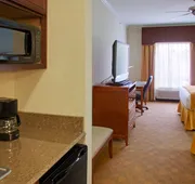 Holiday Inn Express & Suites Lufkin South by IHG hotel detail image 4