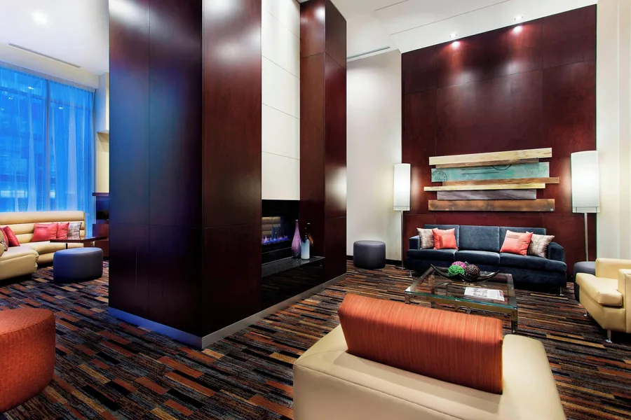 Courtyard by Marriott Montreal Downtown hotel detail image 2