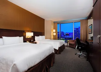 Courtyard by Marriott Montreal Downtown hotel thumbnail 7