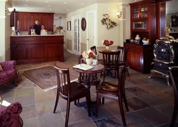 The Victorian Inn hotel thumbnail 2