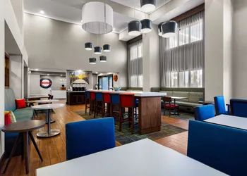 Hampton Inn & Suites Schererville hotel thumbnail 2