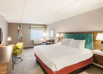 Hampton Inn & Suites Houghton hotel thumbnail 6