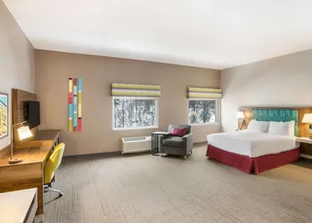 Hampton Inn & Suites Houghton hotel thumbnail 8