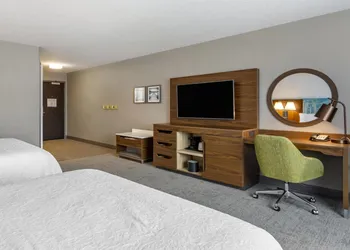 Hampton Inn & Suites by Hilton Edmonton/West hotel thumbnail 6