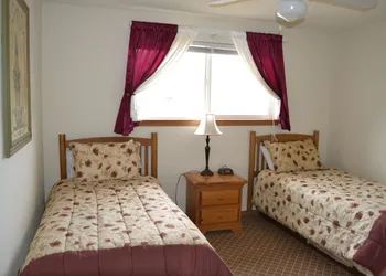 Anaco Bay Inn hotel thumbnail 7