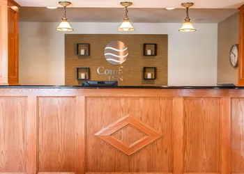 Comfort Inn Fergus Falls hotel thumbnail 2