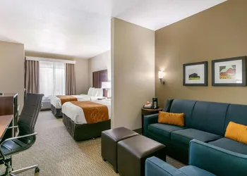 Comfort Suites Hopkinsville near Fort Campbell hotel thumbnail 5