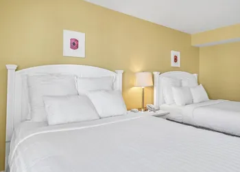 Oakwood Resort hotel thumbnail 4