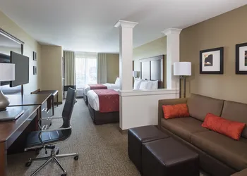 Comfort Suites Fargo Medical Center hotel thumbnail 6