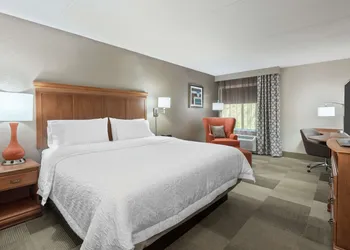 Hampton Inn Danbury hotel thumbnail 7
