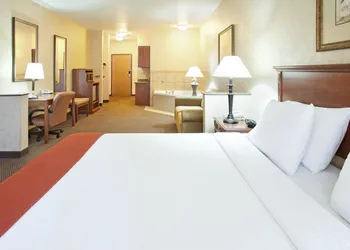Holiday Inn Express & Suites Barstow - Route 66 by IHG hotel thumbnail 3