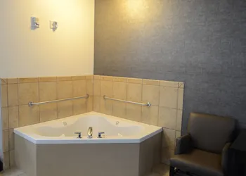 Holiday Inn Express & Suites Barstow - Route 66 by IHG hotel thumbnail 6