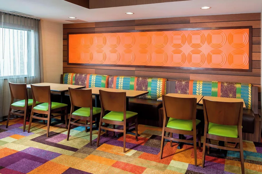 Fairfield Inn & Suites by Marriott Springfield hotel detail image 2