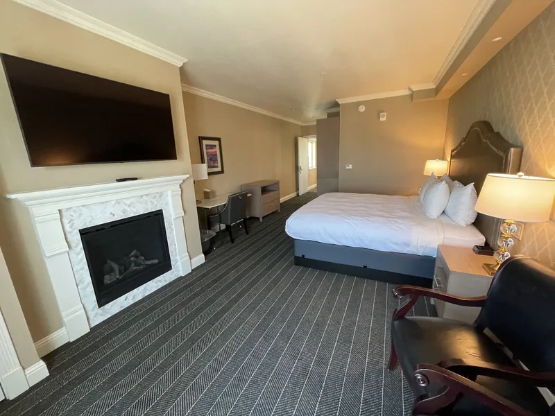 Majestic Inn & Spa hotel detail image 6