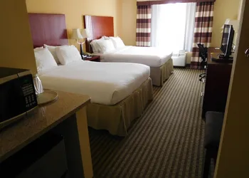 Holiday Inn Express & Suites Ponca City by IHG hotel thumbnail 4