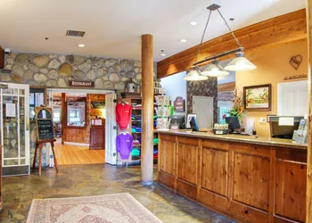 Cambria Pines Lodge hotel thumbnail 2