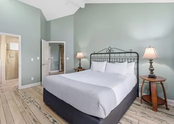Cambria Pines Lodge hotel thumbnail 8