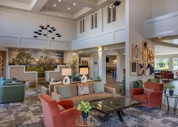 La Quinta Inn & Suites by Wyndham Paso Robles hotel thumbnail 3