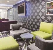 La Quinta Inn & Suites by Wyndham Milledgeville hotel detail image 4