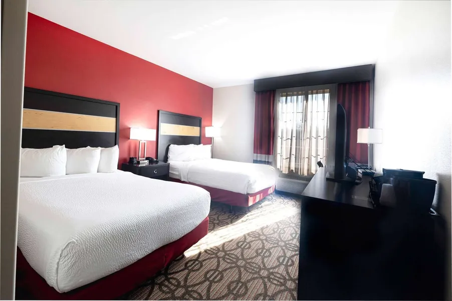 La Quinta Inn & Suites by Wyndham Starkville at MSU hotel detail image 6