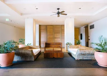 Hilton Vacation Club The Modern Honolulu hotel thumbnail 5