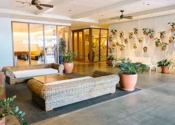 Hilton Vacation Club The Modern Honolulu hotel thumbnail 7