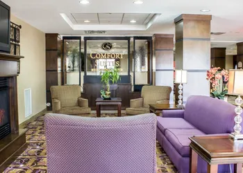 Comfort Suites Sanford hotel thumbnail 4