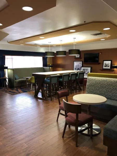 Hampton Inn Hutchinson hotel detail image 2