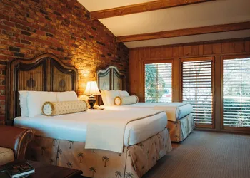 Pine Needles Lodge & Golf Club hotel thumbnail 2