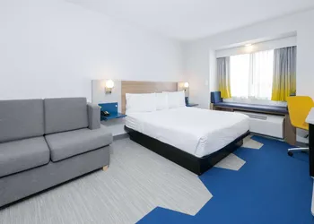 Microtel Inn & Suites by Wyndham Springville hotel thumbnail 7