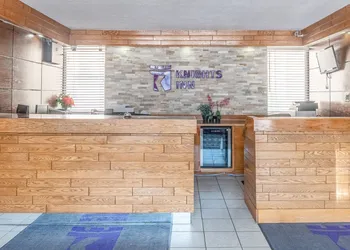 Knights Inn North Bay hotel thumbnail 6