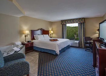 Hampton Inn Clearfield hotel thumbnail 7