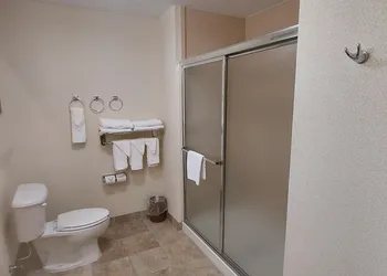 Hampton Inn Clearfield hotel thumbnail 8