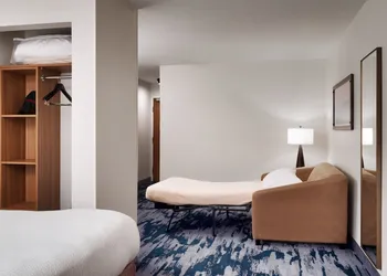 Fairfield Inn and Suites by Marriott Yakima hotel thumbnail 8