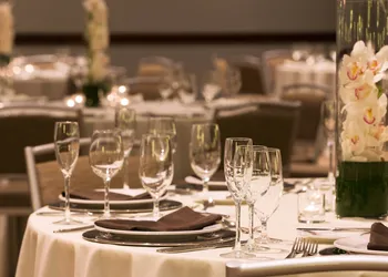 The Westin Edina Galleria hotel thumbnail 8