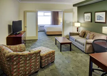 Chateau Nova Yellowhead hotel thumbnail 7
