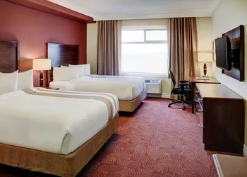Chateau Nova Yellowhead hotel thumbnail 8
