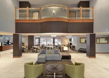 Wingate by Wyndham - Sylvania/Toledo hotel thumbnail 3