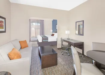 Wingate by Wyndham - Sylvania/Toledo hotel thumbnail 8