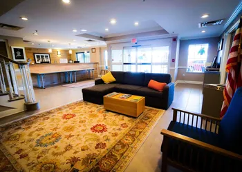Country Inn & Suites by Radisson, Burlington (Elon), NC hotel thumbnail 2