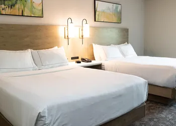 DoubleTree by Hilton Austin, MN hotel thumbnail 4
