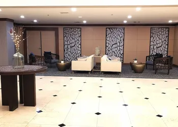 Radisson Suite Hotel Oceanfront hotel thumbnail 3