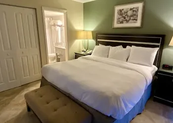 Radisson Suite Hotel Oceanfront hotel thumbnail 7