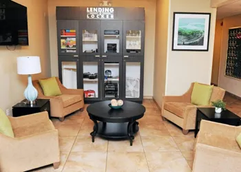 Candlewood Suites Santa Maria by IHG hotel thumbnail 2