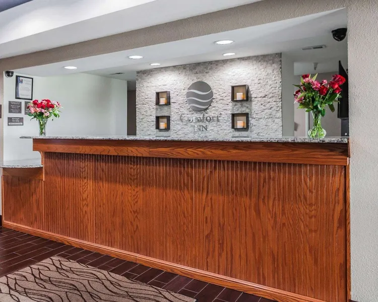 Comfort Inn & Suites Moberly hotel detail image 2